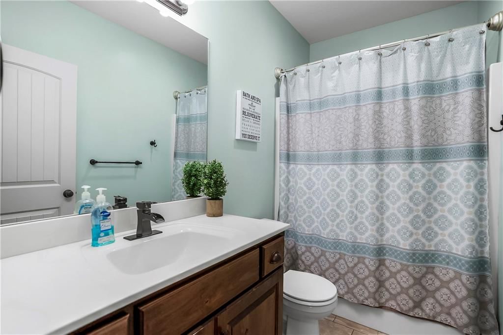 2301 W Piatt Lane — photo 30