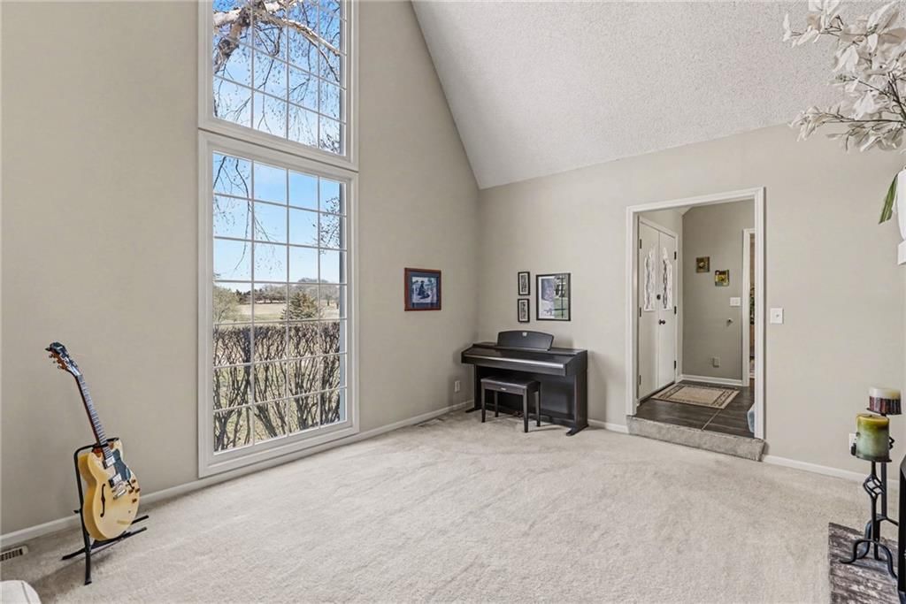 16930 Grandview Street — photo 9