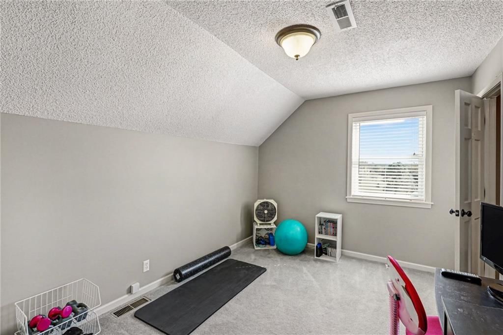 16930 Grandview Street — photo 34