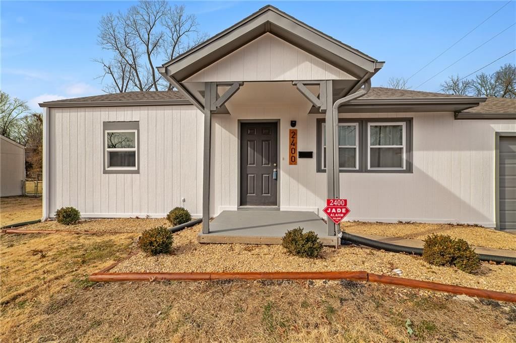 2400 S Crescent Avenue — photo 4