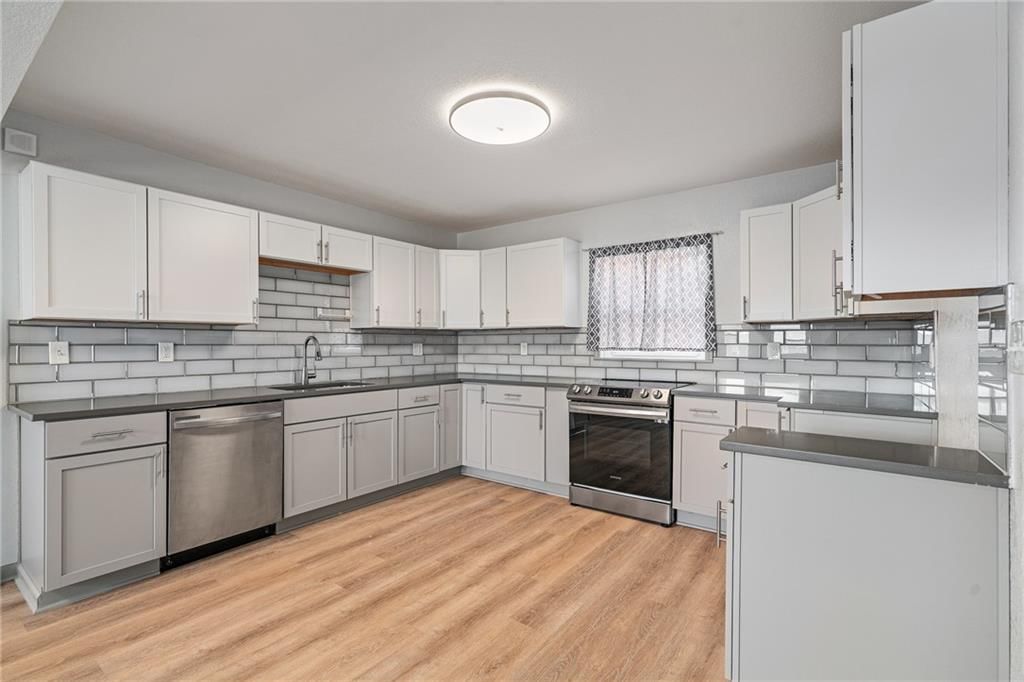 2400 S Crescent Avenue — photo 8