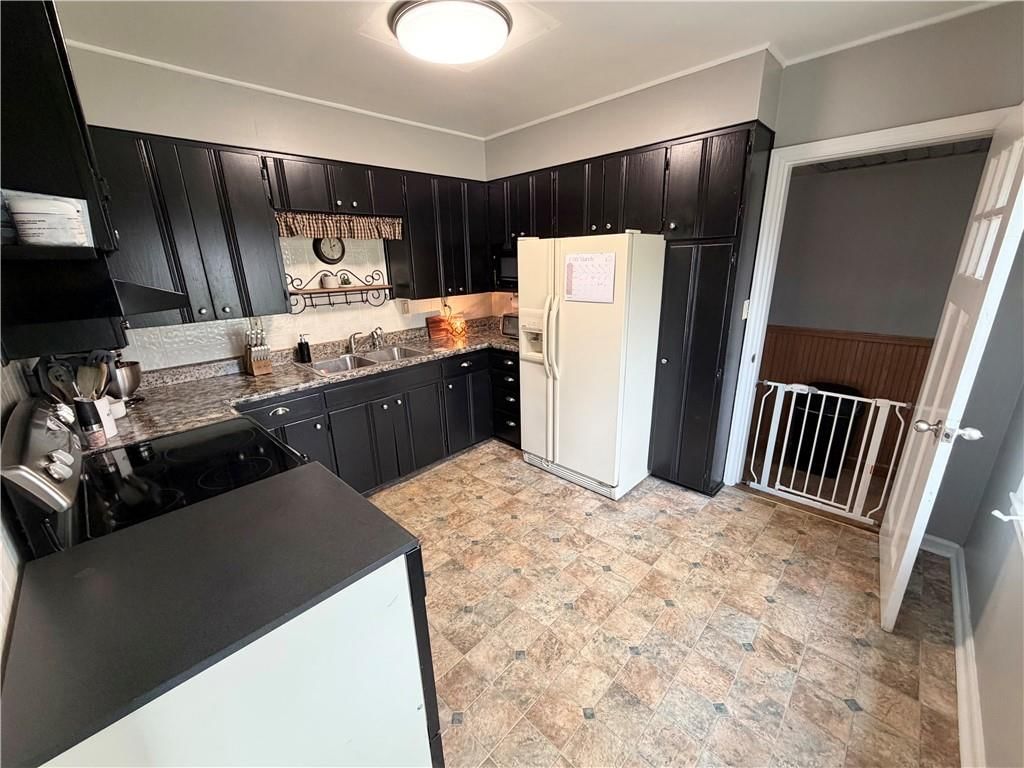 607 W Dakota Street — photo 12