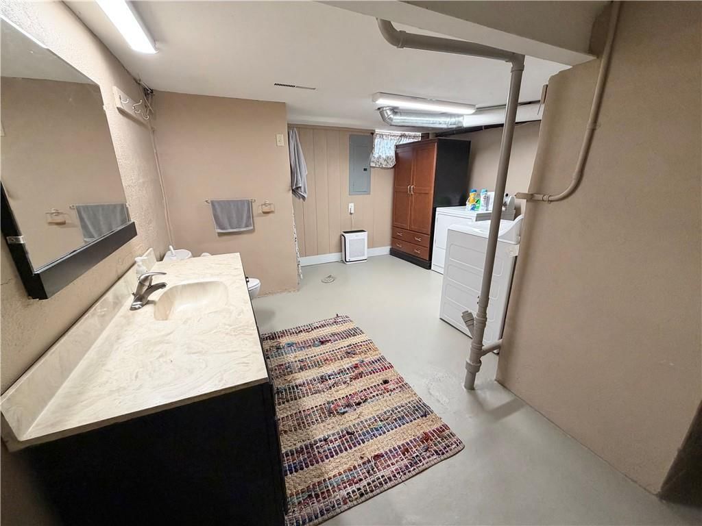 607 W Dakota Street — photo 25