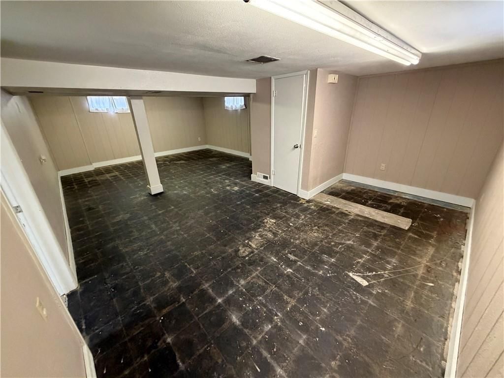 607 W Dakota Street — photo 28