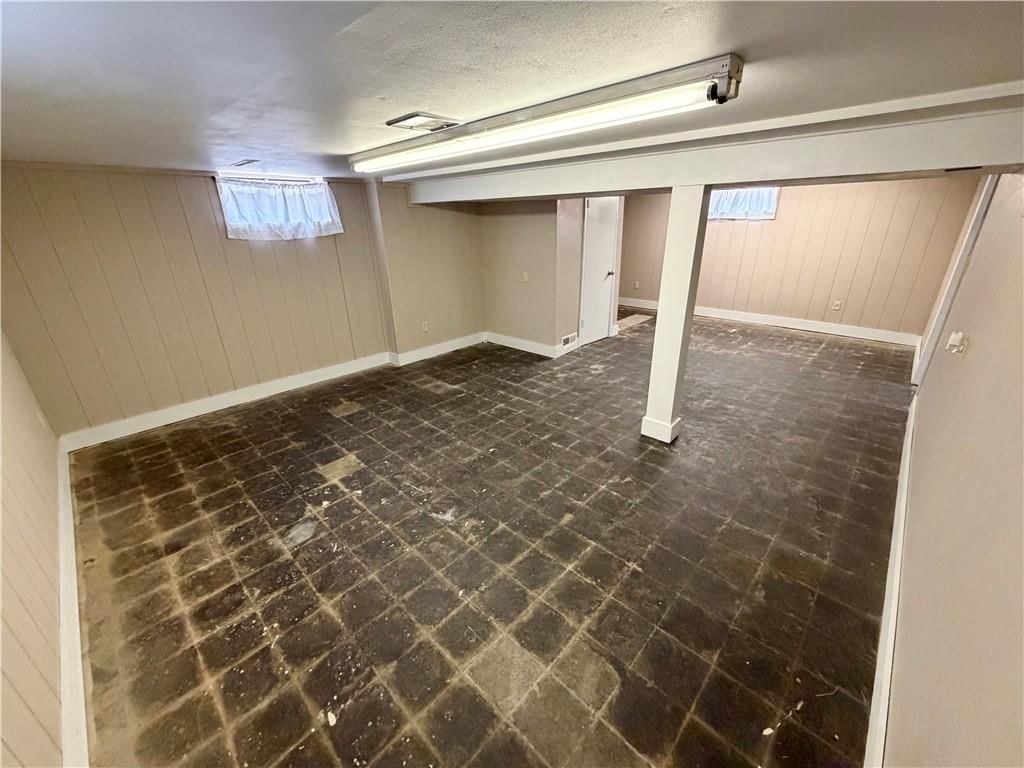 607 W Dakota Street — photo 29