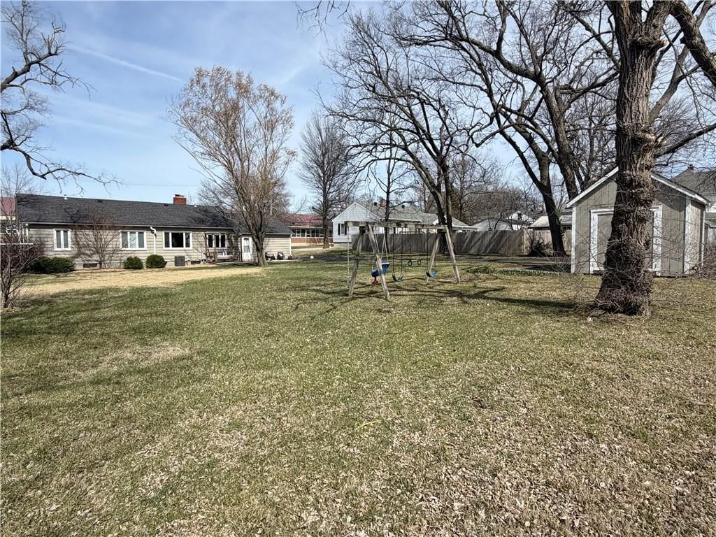 607 W Dakota Street — photo 30
