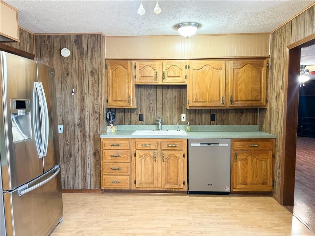 1045 Yale Road — photo 20