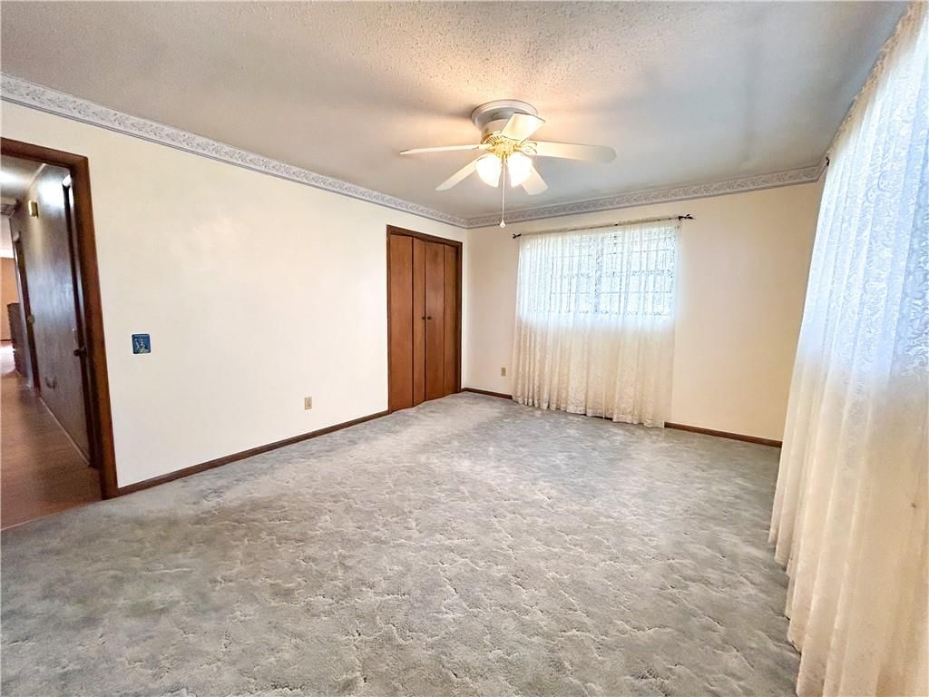 1045 Yale Road — photo 37