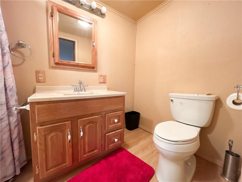 1045 Yale Road — photo 42