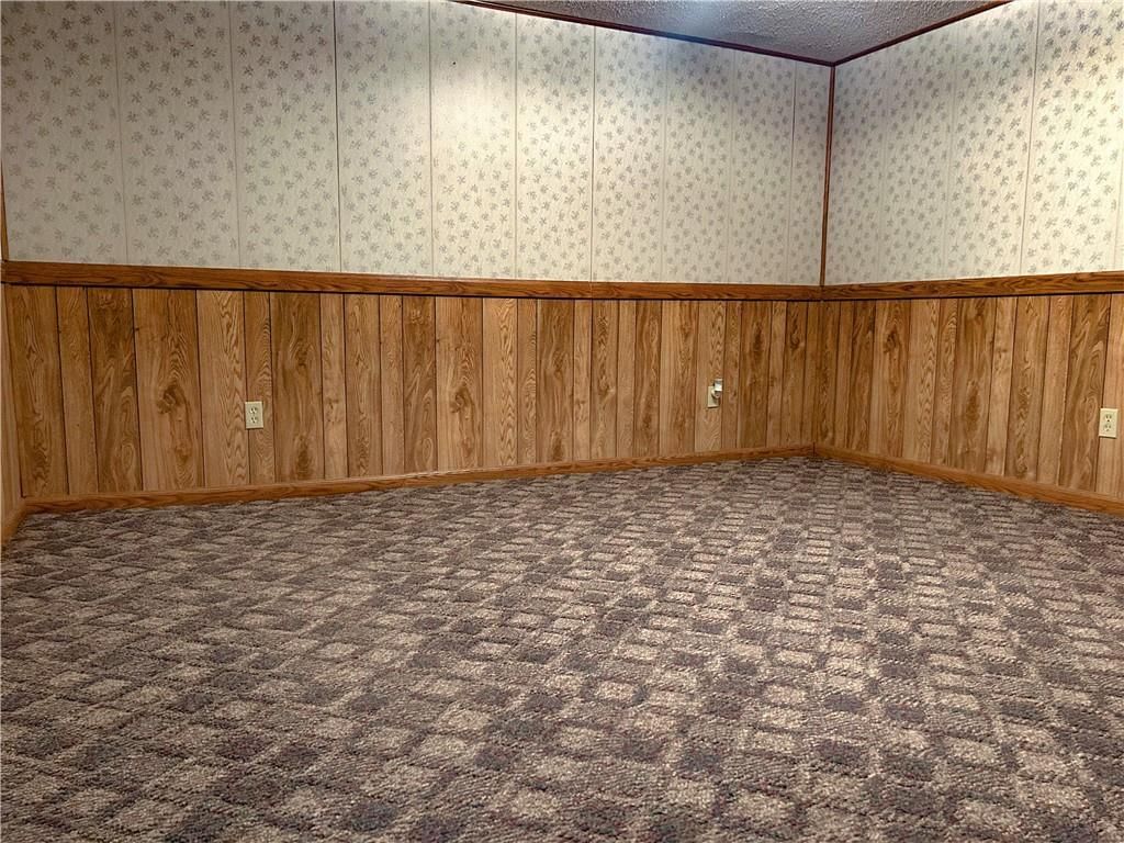 1045 Yale Road — photo 43