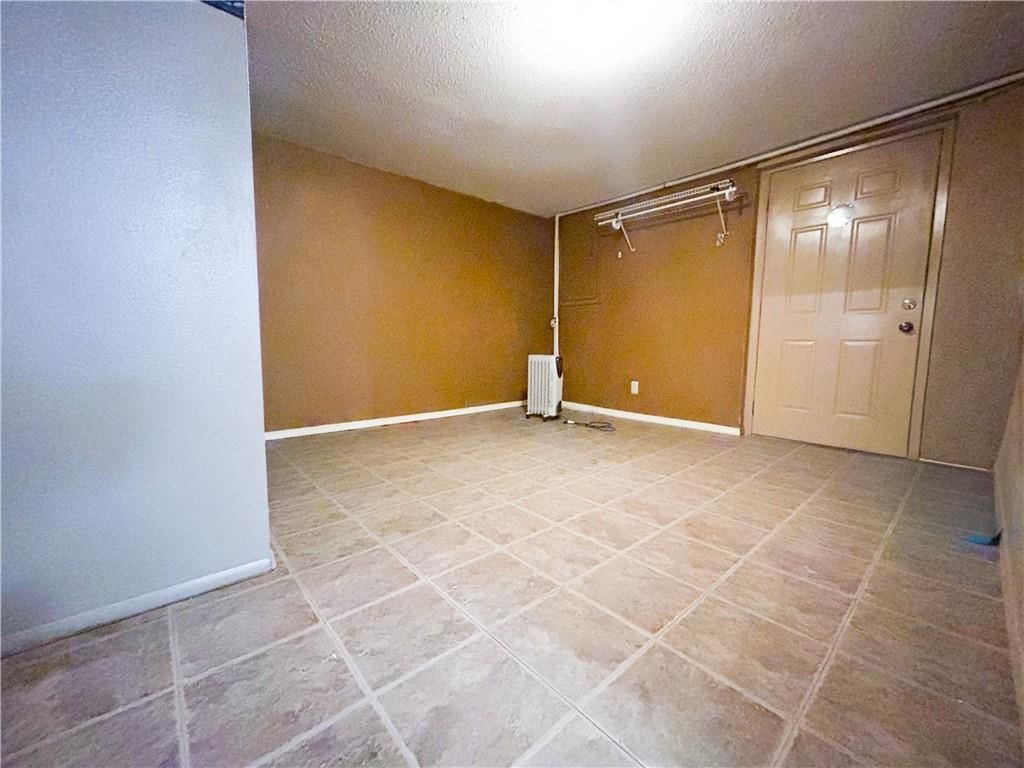 1045 Yale Road — photo 47