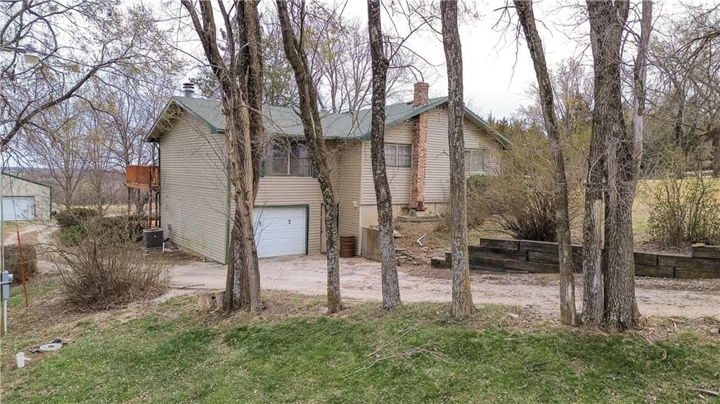 1045 Yale Road — photo 56
