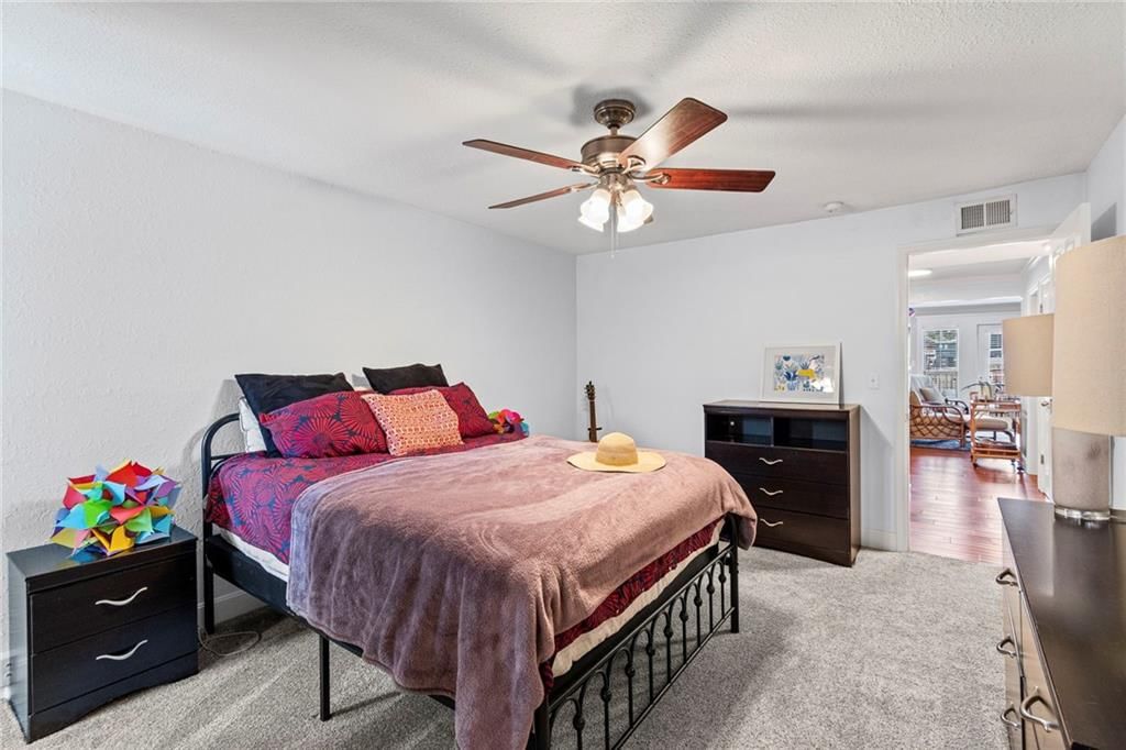 4727 Jarboe Street — photo 17