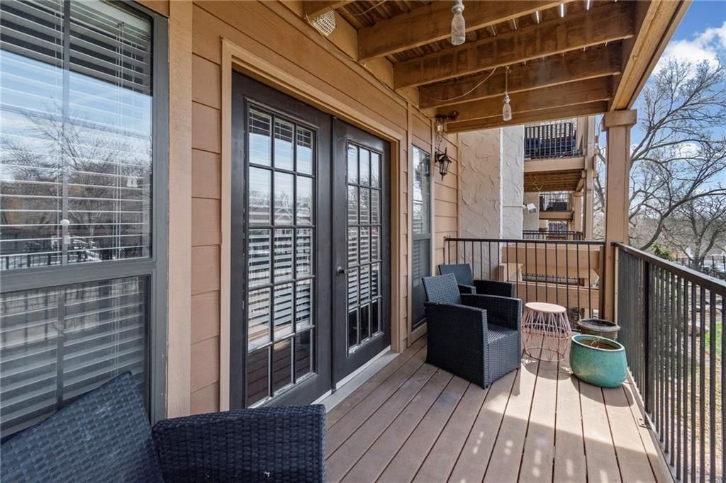 4727 Jarboe Street — photo 22