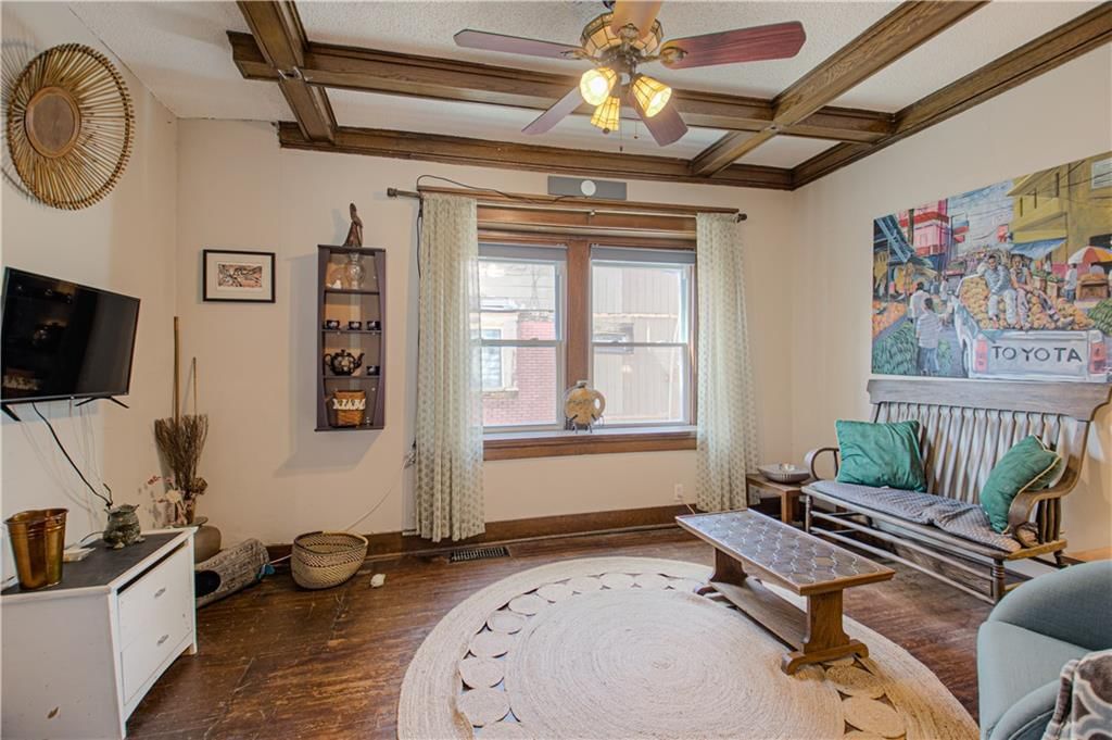 3116 E Linwood Boulevard — photo 8