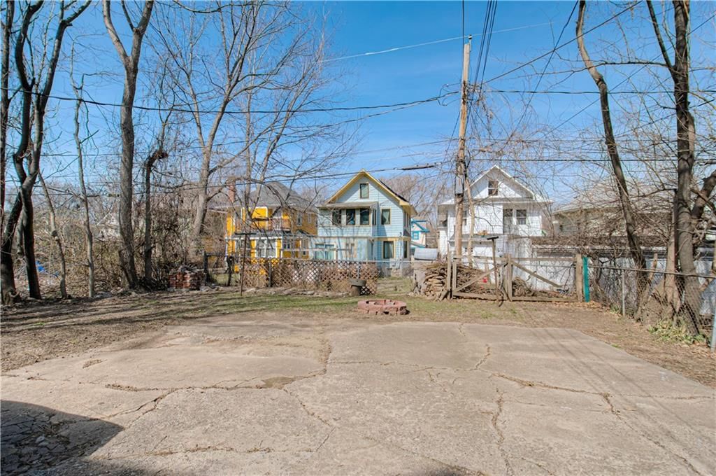 3116 E Linwood Boulevard — photo 26