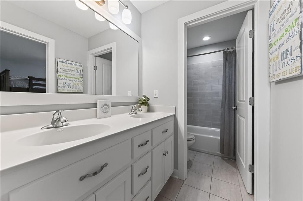 2827 NE 102nd Terrace — photo 39