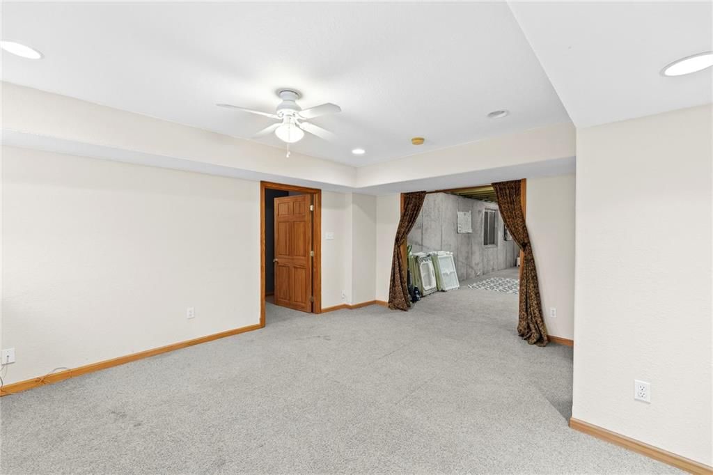169 E 1600th Road — photo 32