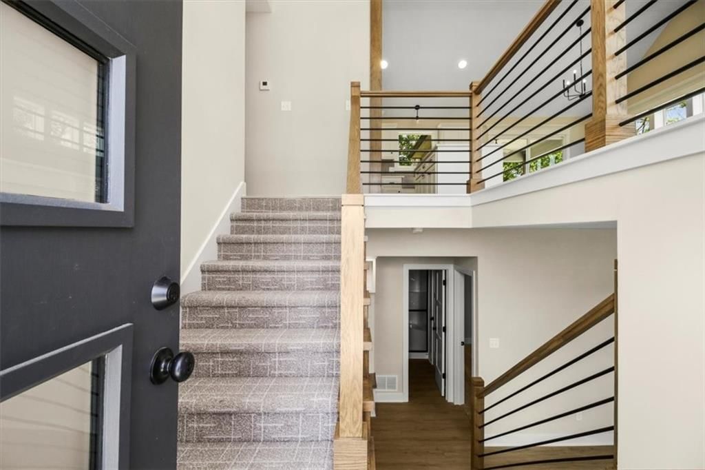 1103 N Eli Lane — photo 3