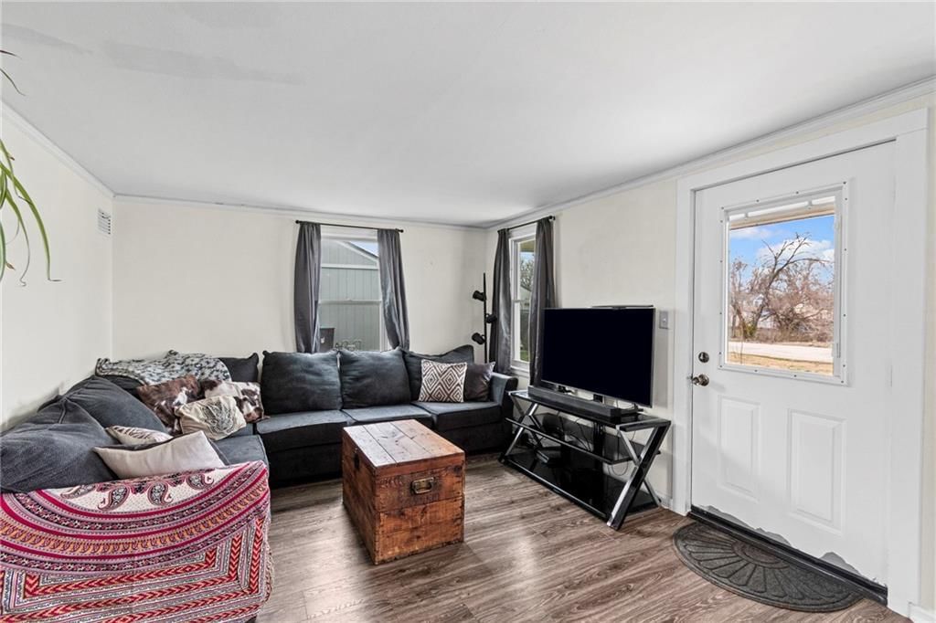 309 Joseph Street — photo 4