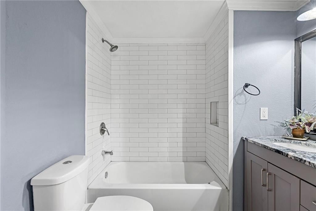 1625 Main Street — photo 10
