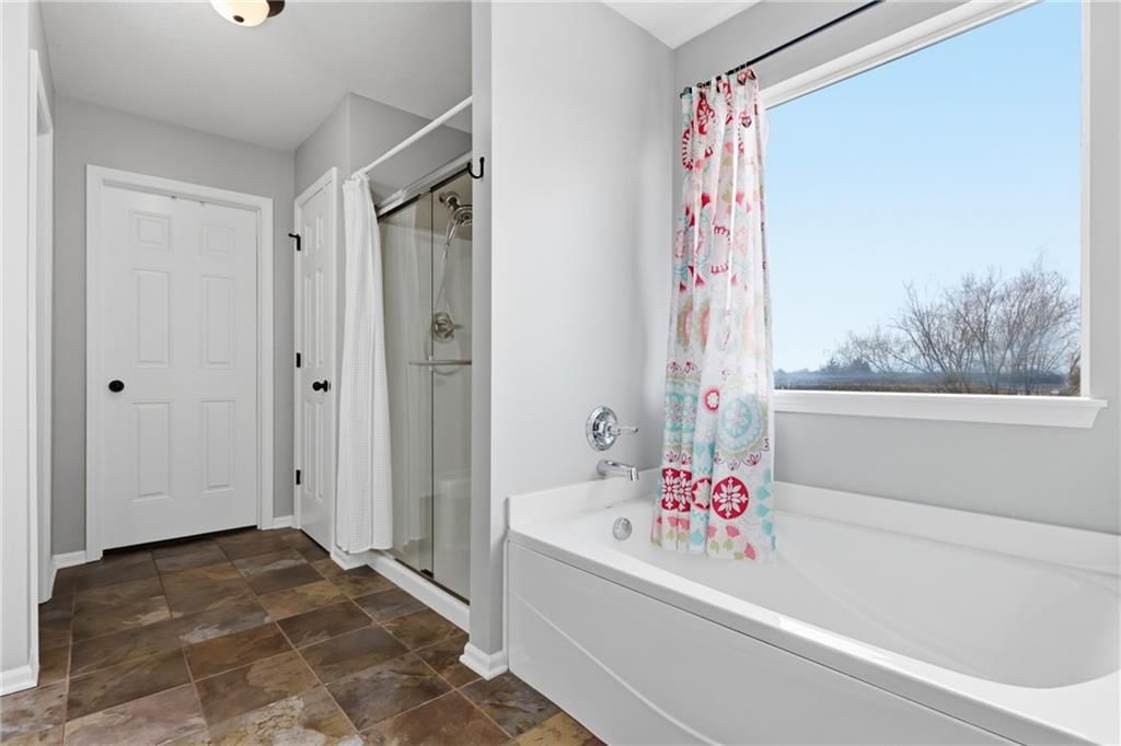 21741 W Summer Street — photo 11