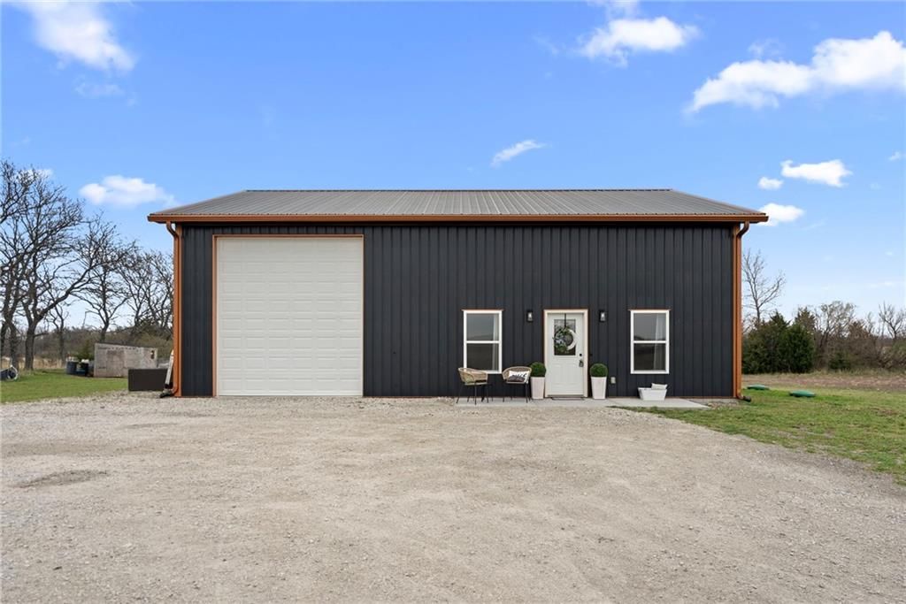 15231 Edgerton Road — photo 3