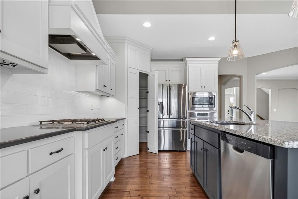 25003 W 86th Terrace — photo 15