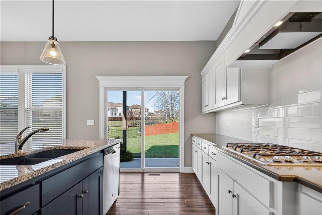25003 W 86th Terrace — photo 17