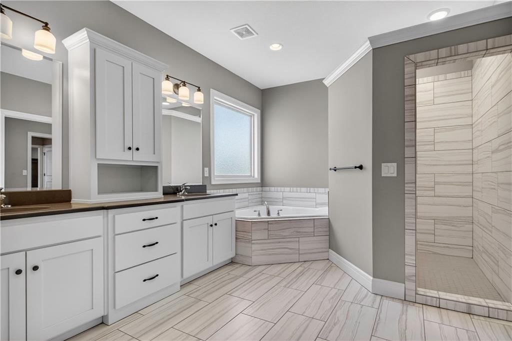 25003 W 86th Terrace — photo 29