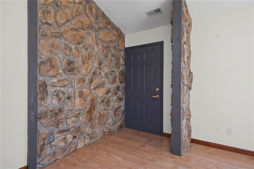 3008 Westdale Place — photo 8