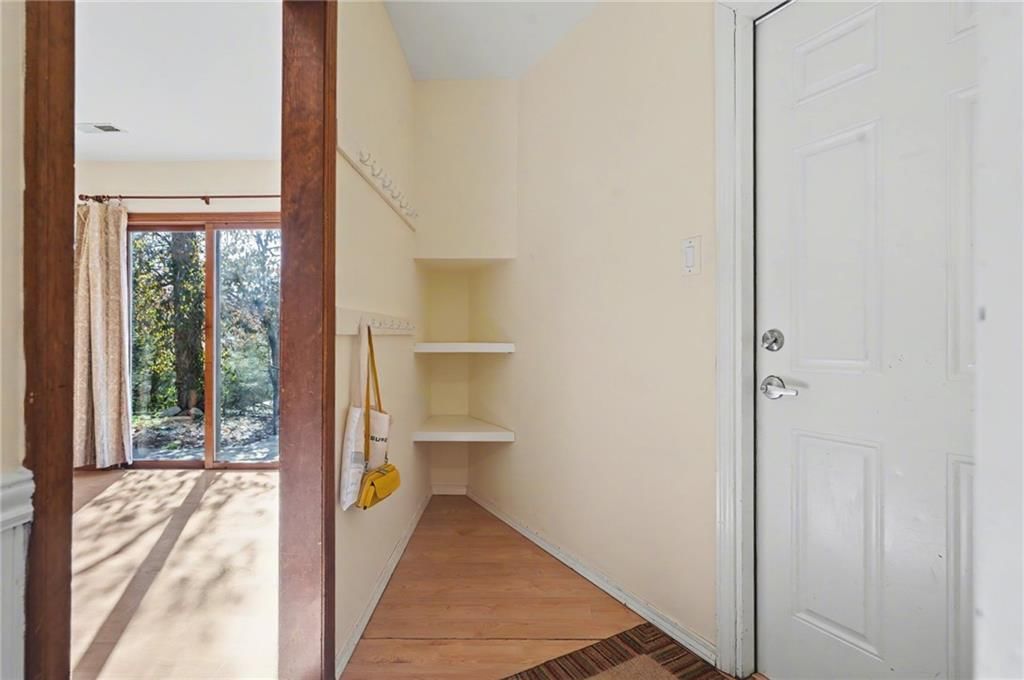 3008 Westdale Place — photo 32