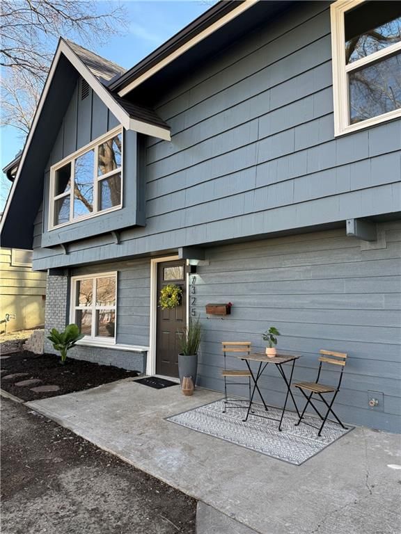 7325 Hardy Avenue — photo 2