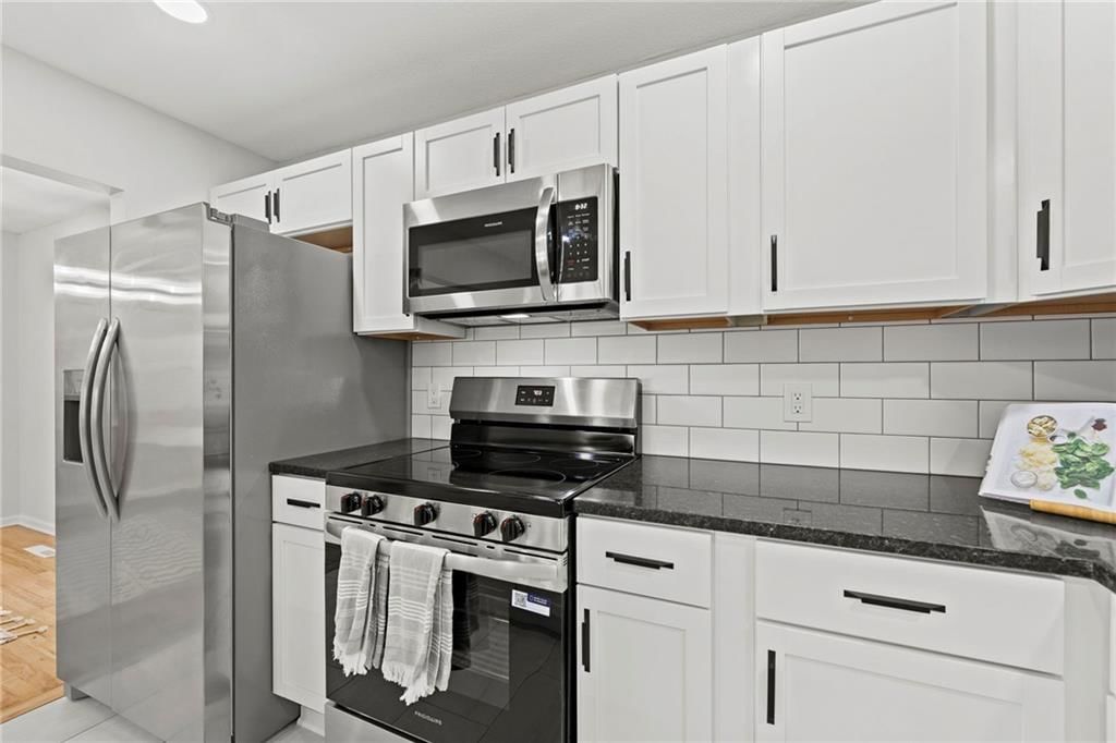7325 Hardy Avenue — photo 12