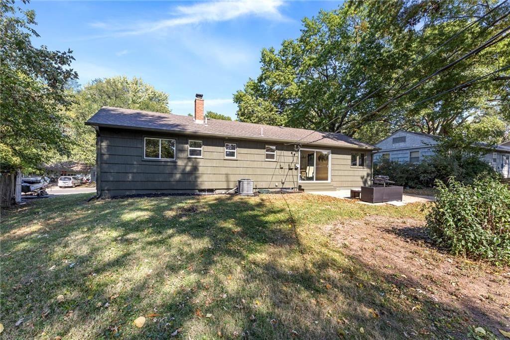 11029 E 53rd Terrace — photo 33