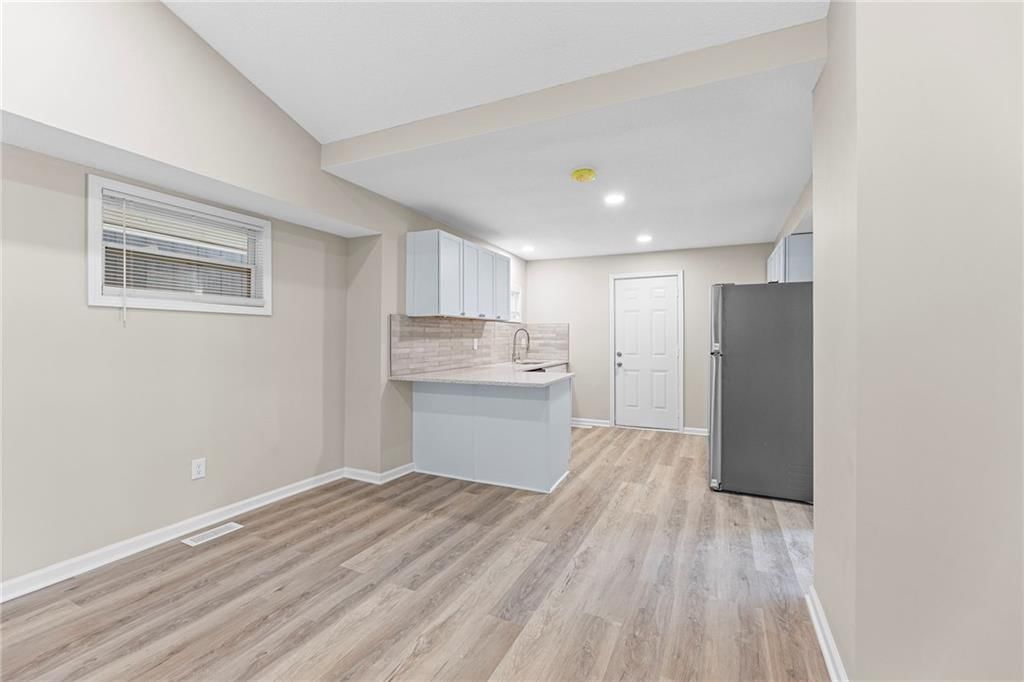 4517 Jarboe Street — photo 5