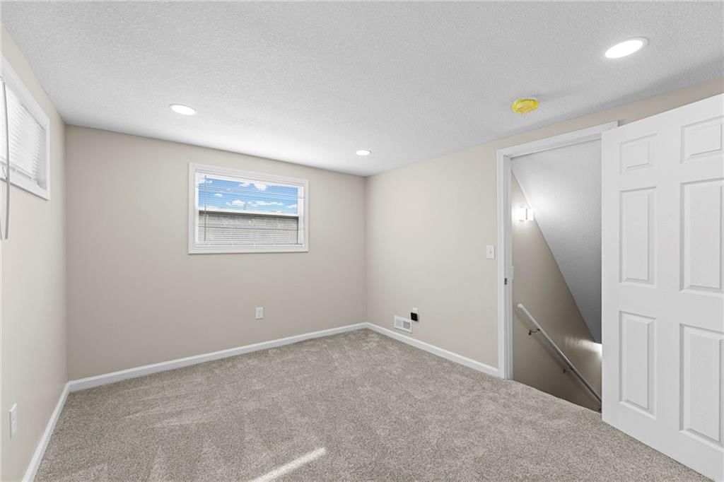 4517 Jarboe Street — photo 16