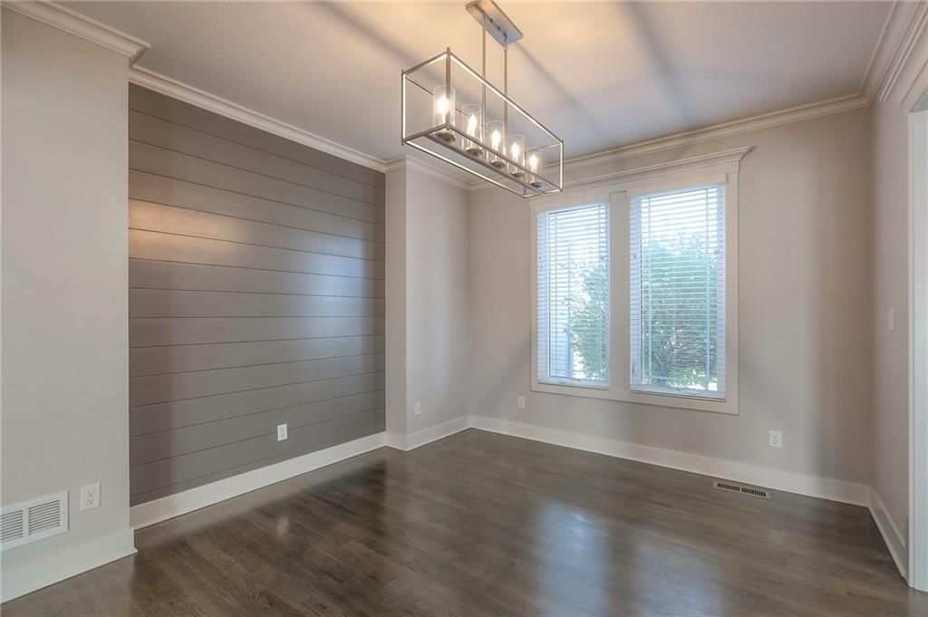 1305 NE Goshen Drive — photo 7