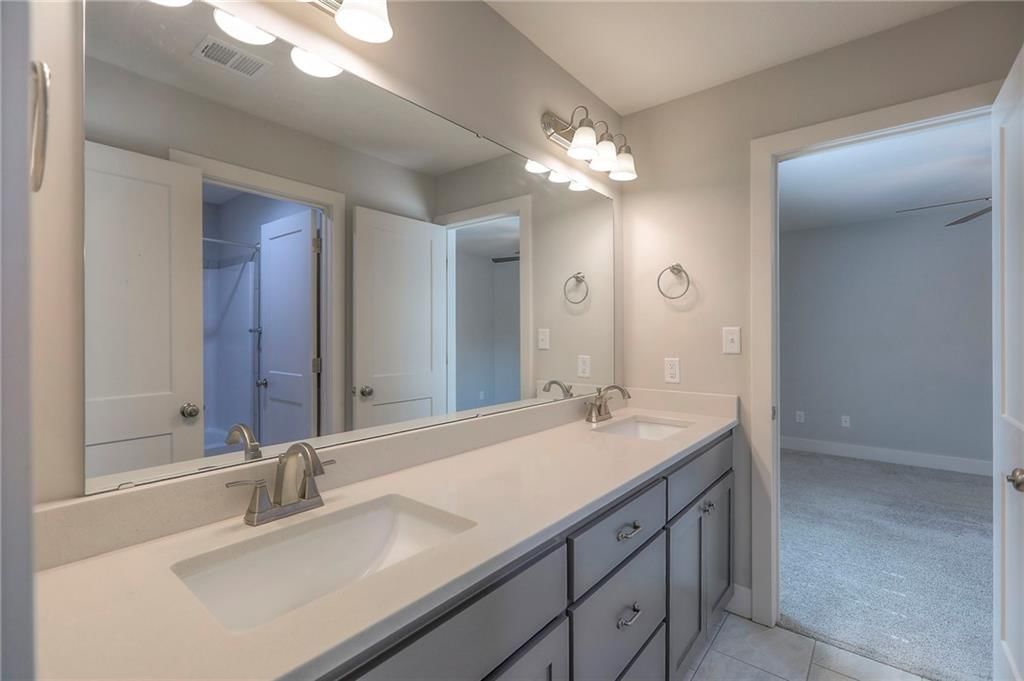 1305 NE Goshen Drive — photo 35