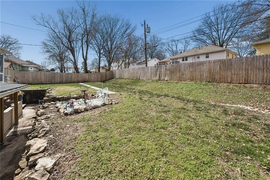 7416 Hardy Avenue — photo 32