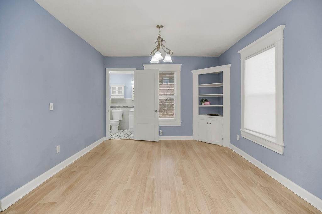 2112 E 36th Street — photo 5