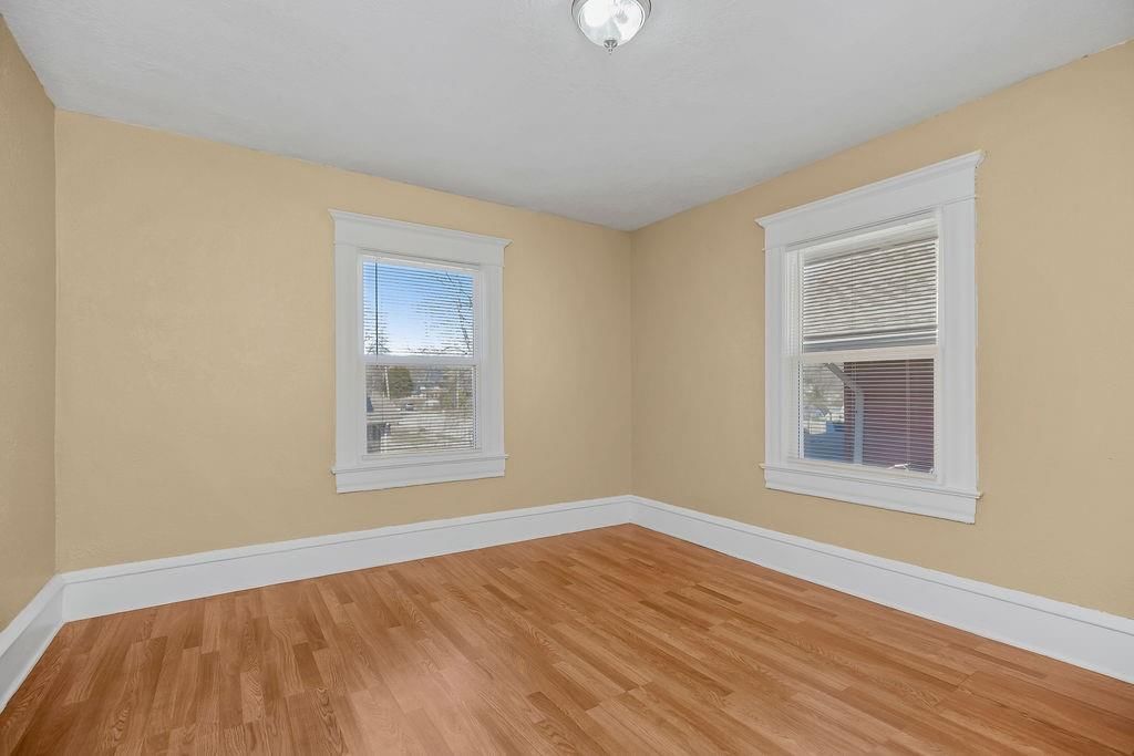 2112 E 36th Street — photo 11