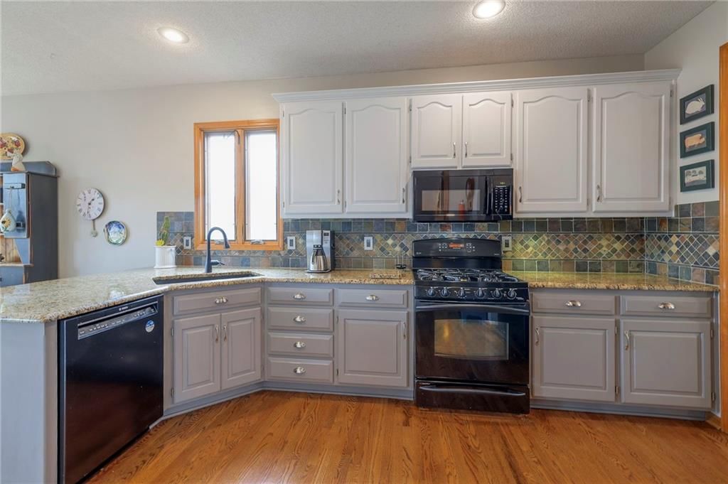 14416 Hemlock Street — photo 15