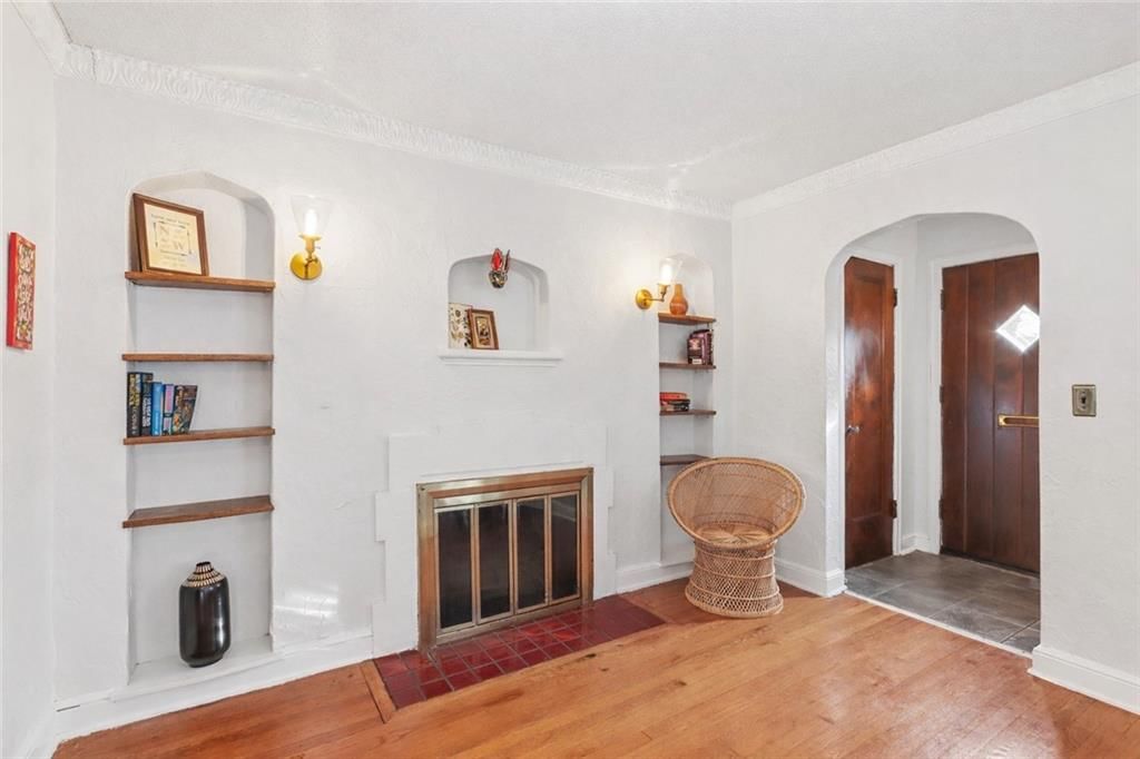 7148 Oak Street — photo 3