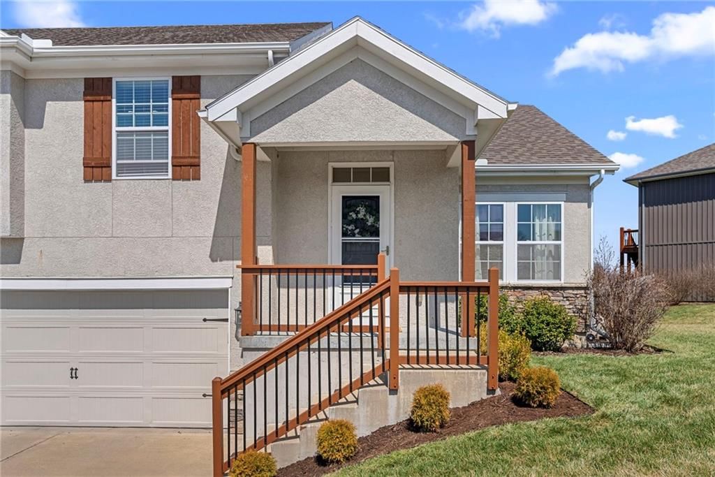 9504 N Lenox Place — photo 39