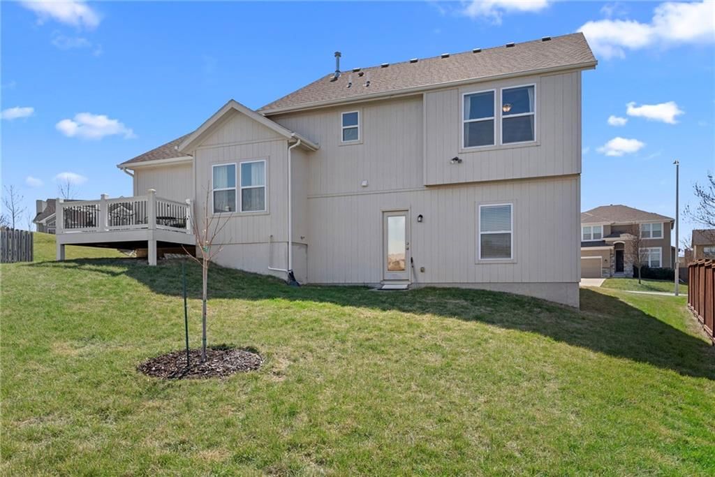 9504 N Lenox Place — photo 43