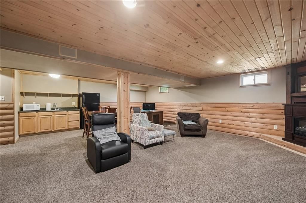 325 SE Canterbury Lane — photo 23
