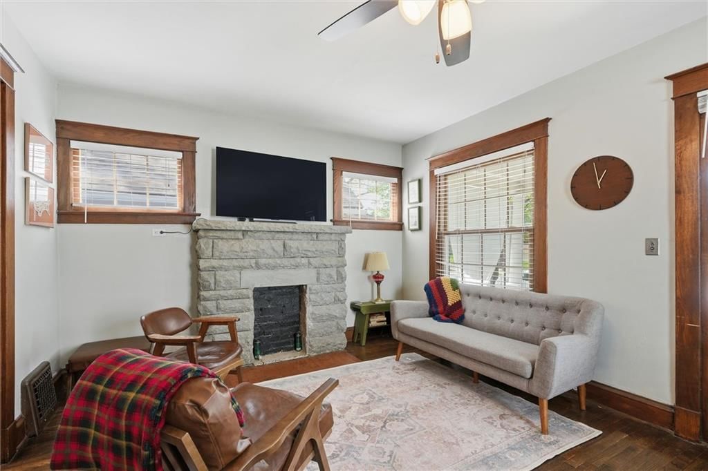 4215 Genessee Street — photo 7
