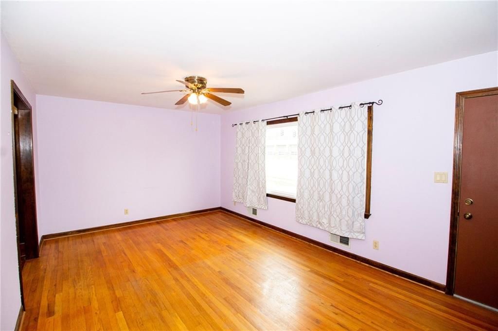 9311 W 95th Street — photo 5