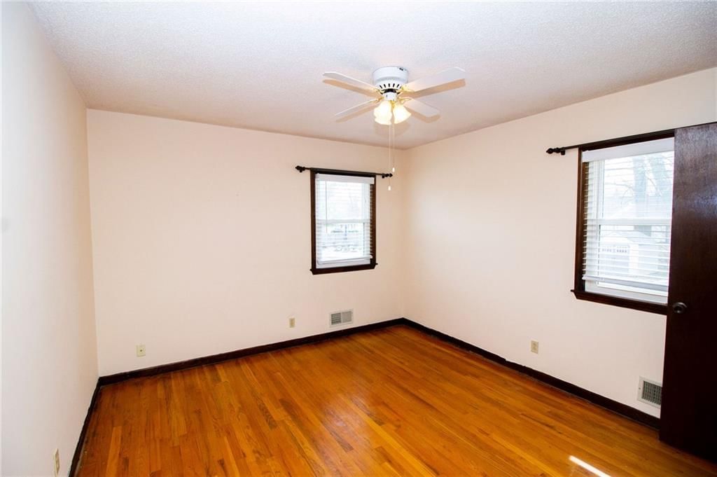 9311 W 95th Street — photo 13